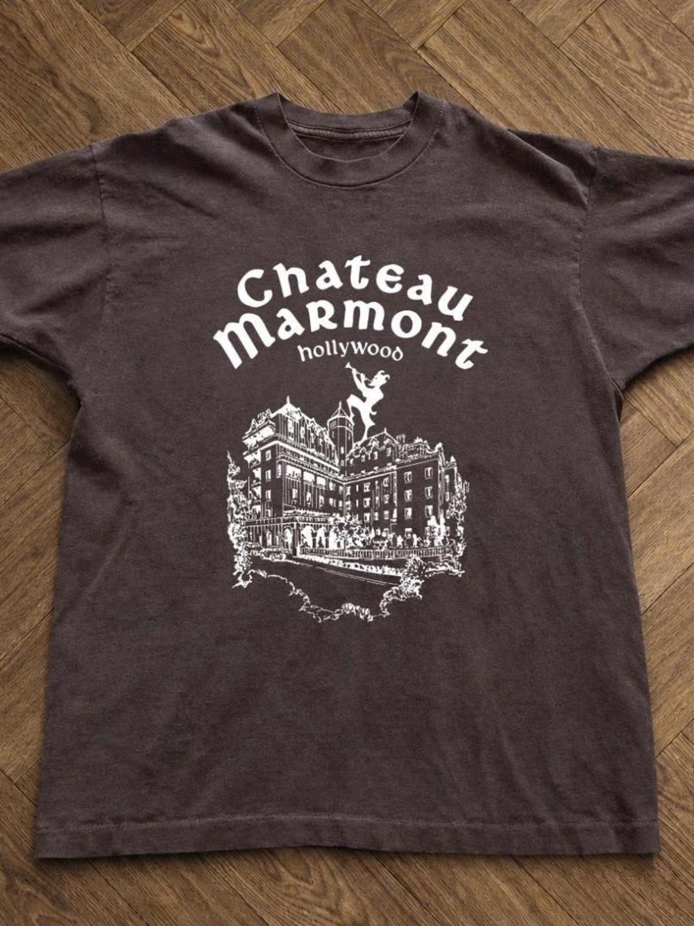 Gildan Chateau Marmont Hollywood Graphic Tee - Brown